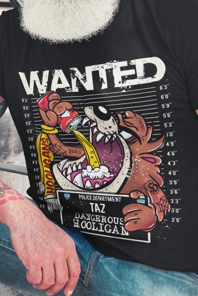 Camiseta de hooligans con el monstruo de Tasmania bebiendo cerveza al más puro estilo supporter británico. La mejor camiseta del monstruo de Tasmania