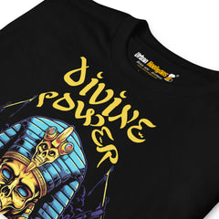 Camiseta de calavera egipcia con una versión demoniaca del faraón. Ideal para los que les gustan las camisetas egipcias o con motivos egipcios